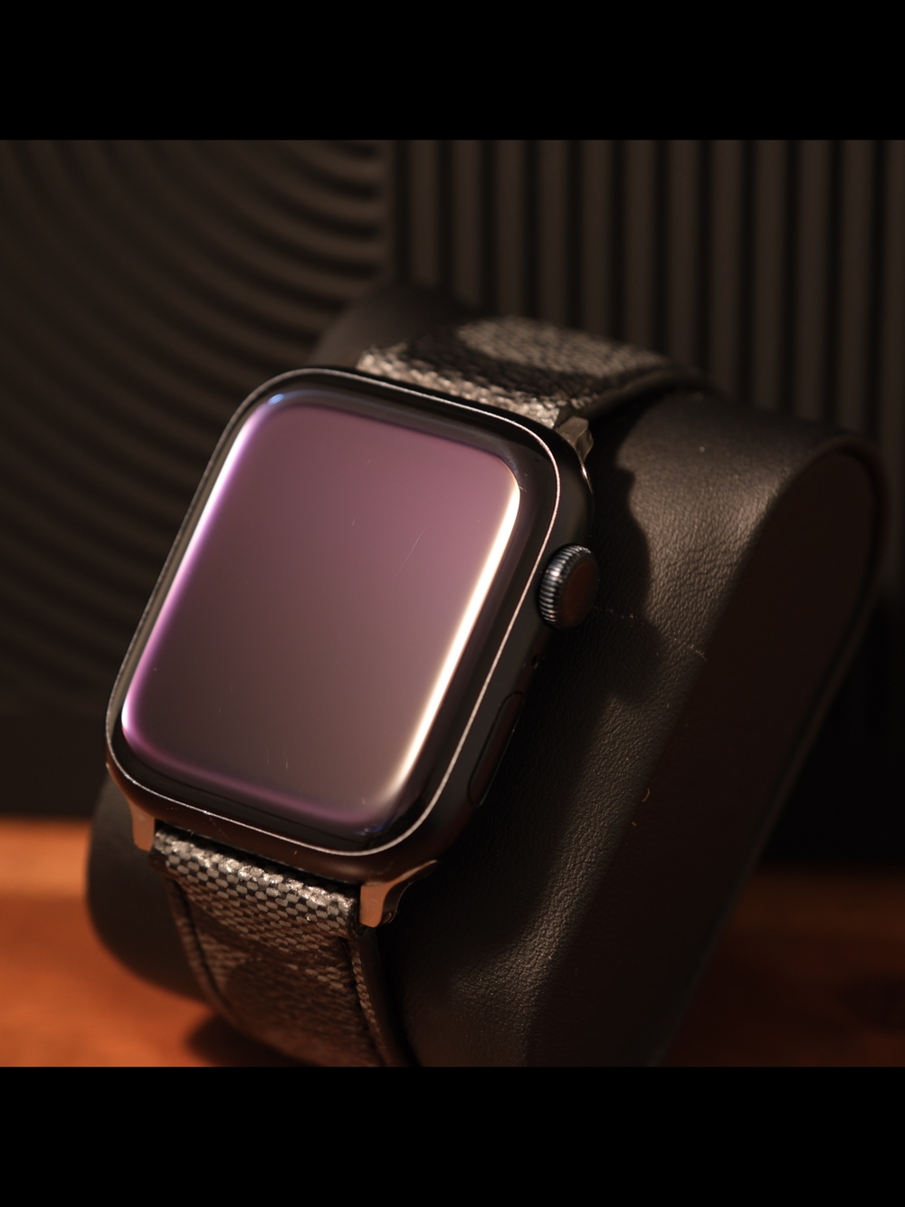 Apple Watch Series 8 GPS 45mm Midnight Aluminum + 9 Bands & Charger